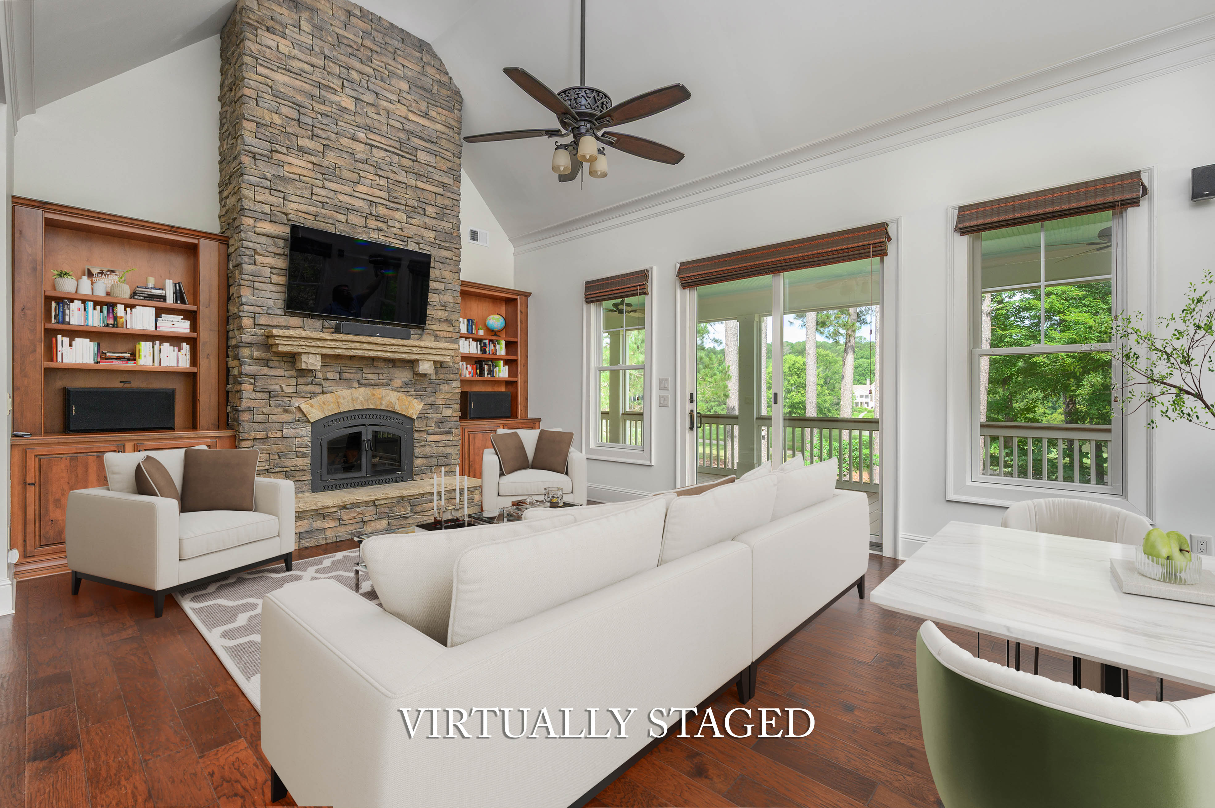 1080 Club Pointe Circle image 11